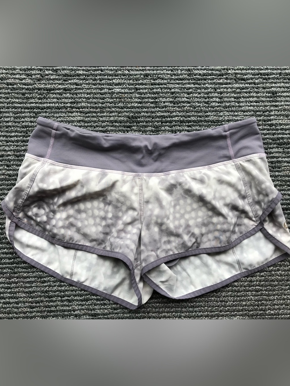 lululemon athletica Gray Lavender Patterned Running Shorts